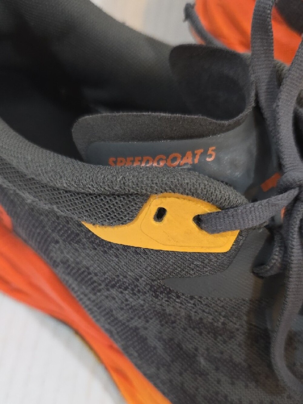 Hoka SpeedGoat 5 Men's Dark Gray Running Shoes with Orange and Yellow Size 10.5 - Picture 3 of 11